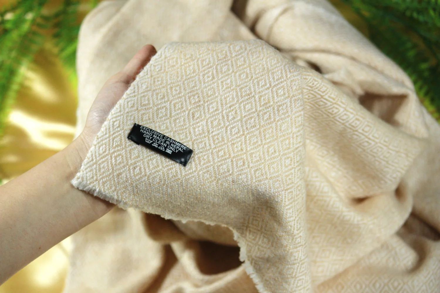 Exclusive Cashmere (Shawl) view 5