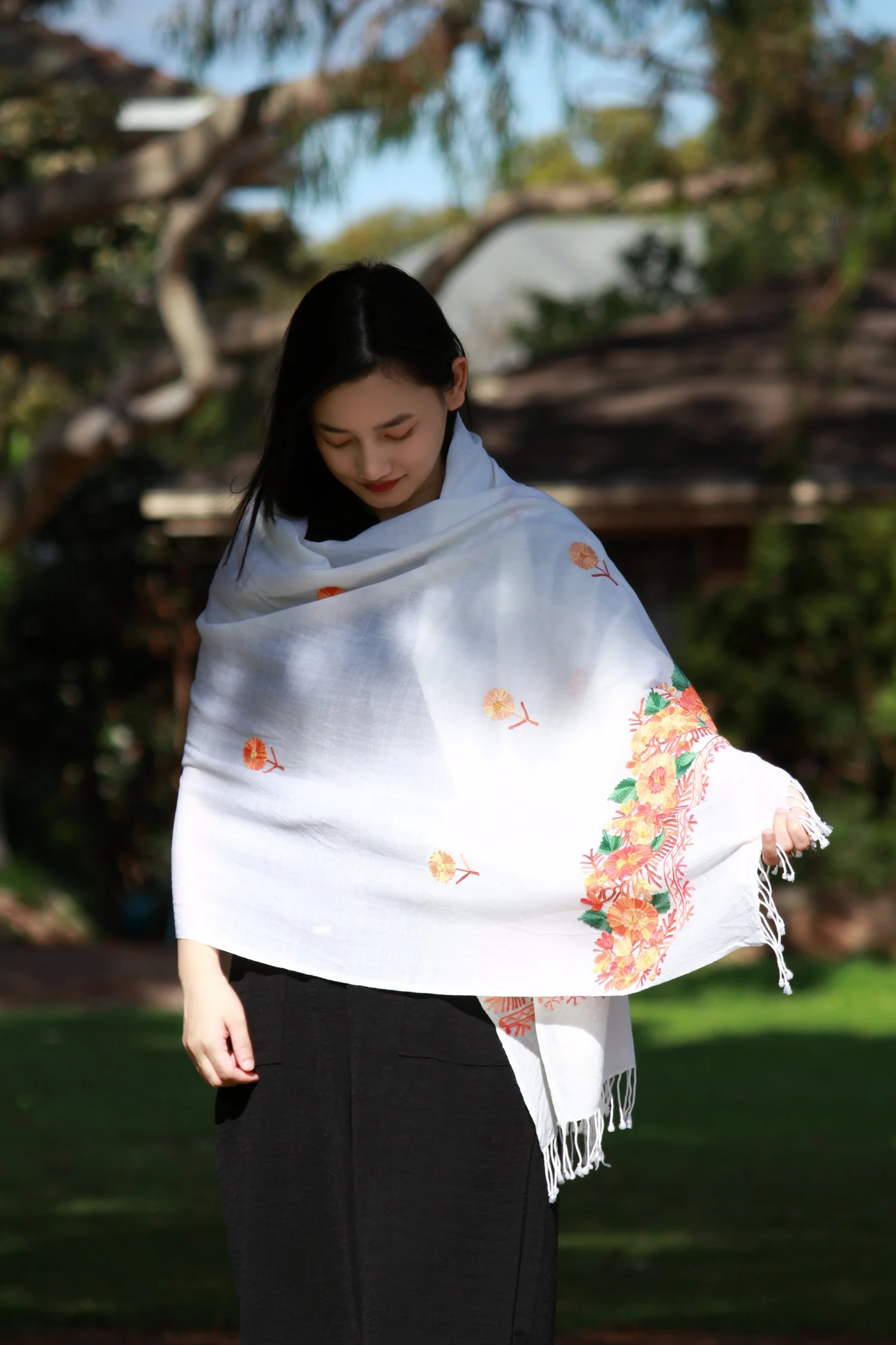 100% Pashmina (Threadwork) (Shawl)